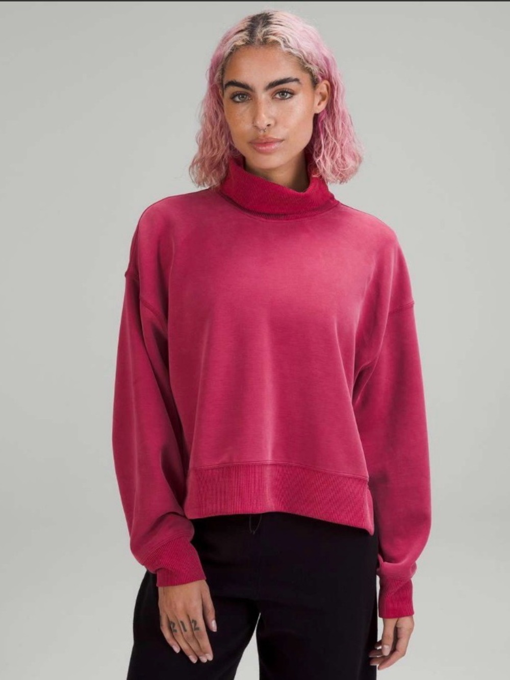 Lululemon Softstreme Turtleneck Long Sleeve Pullover Pomegranate Size 6